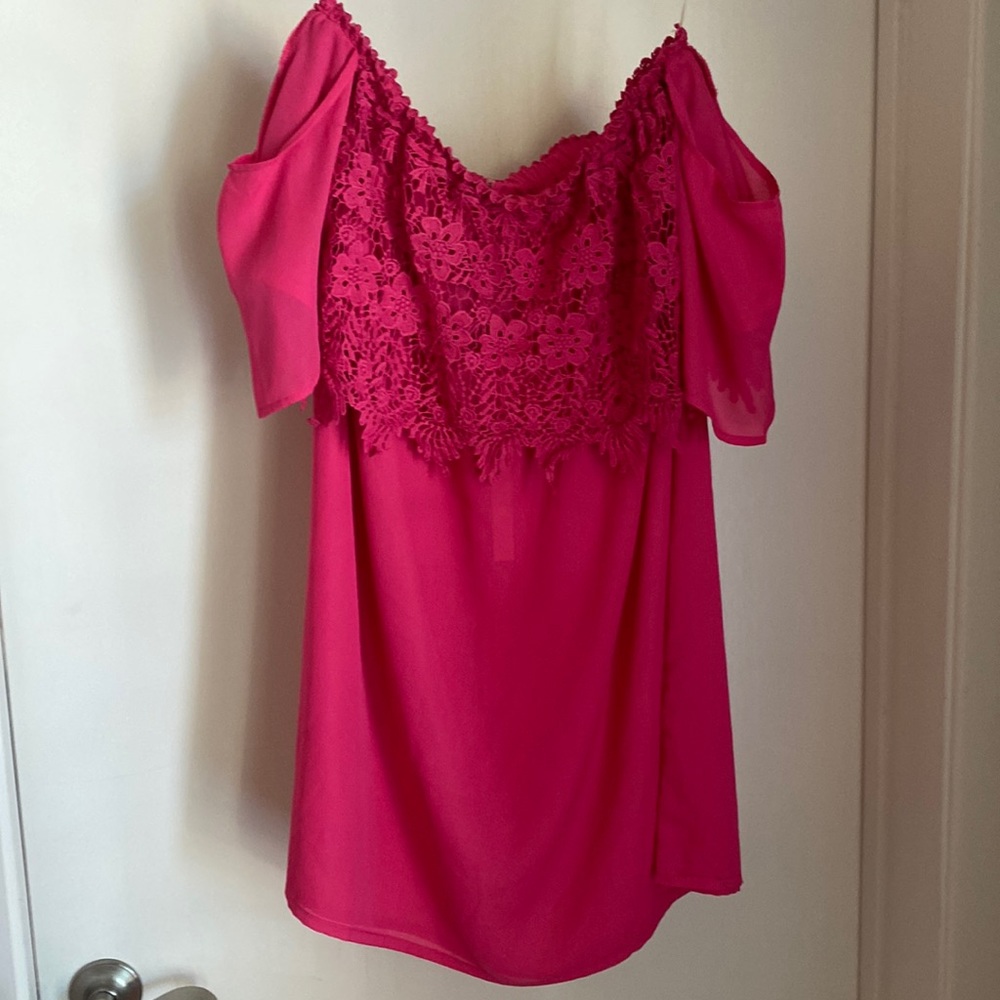 Boutique L bright pink off the shoulder top NWT